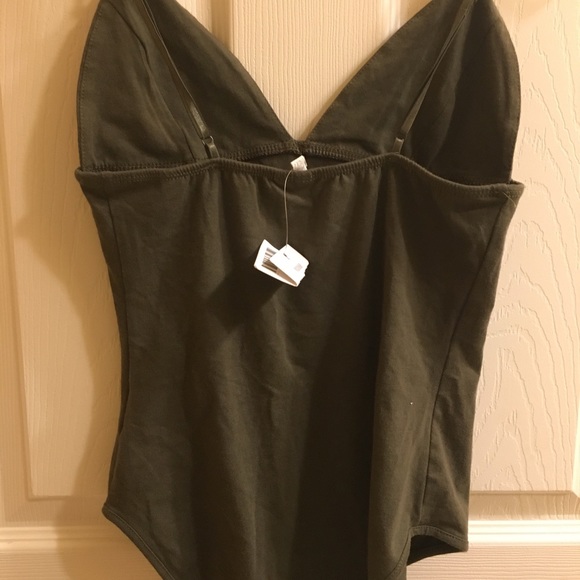 Urban Outfitters Bodysuit - Picture 2 of 3